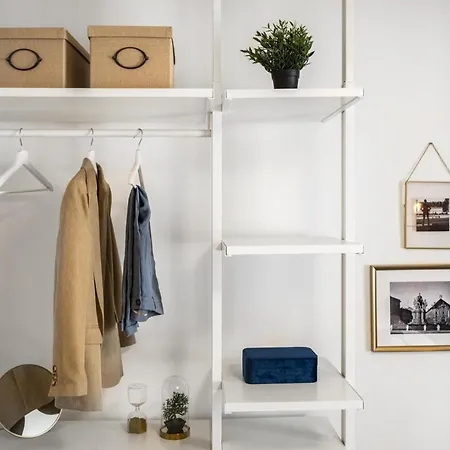 New Design & High Standard From 16th Century In Old Town-free Parking Lejlighed Bratislava