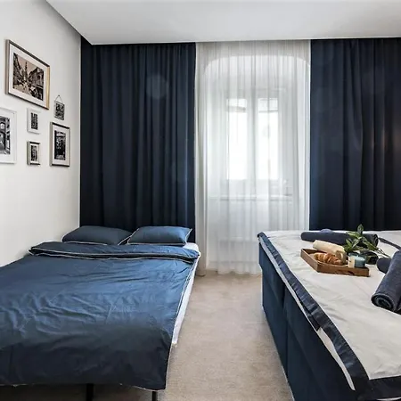 New Design & High Standard From 16th Century In Old Town-free Parking *