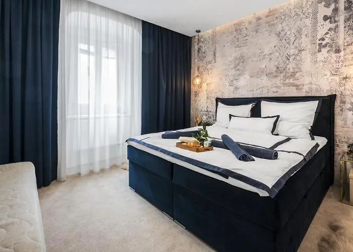 New Design & High Standard From 16th Century In Old Town-free Parking Apartamento Bratislava