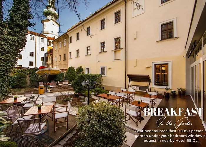 New Design & High Standard From 16th Century In Old Town-free Parking Apartamento